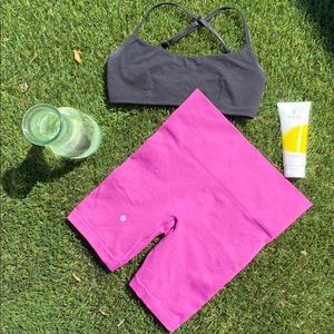 Lululemon Sculpt Plum Shorts US Size 4😍